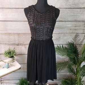 LAUNDRY BLACK BEADED COCKTAIL DRESS - SIZE 4